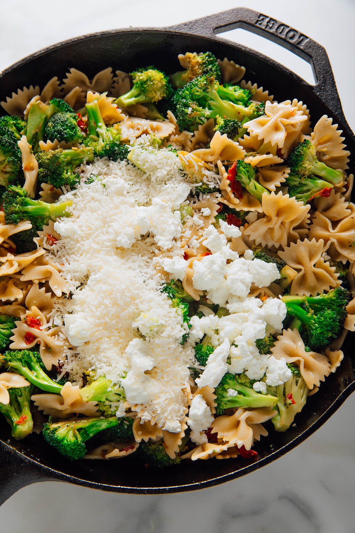 how to make sun-dried tomato pasta