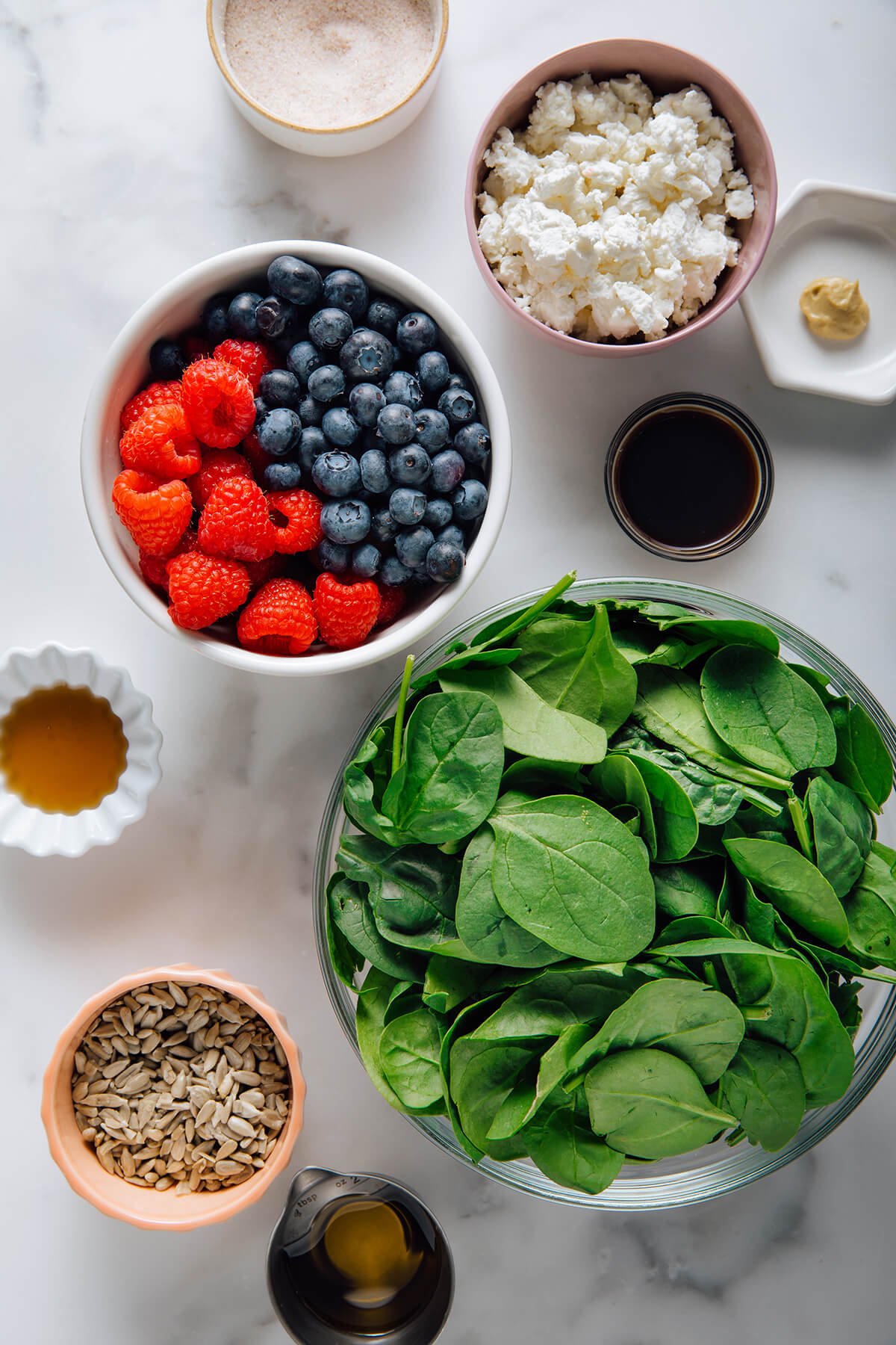 berry spinach salad ingredients