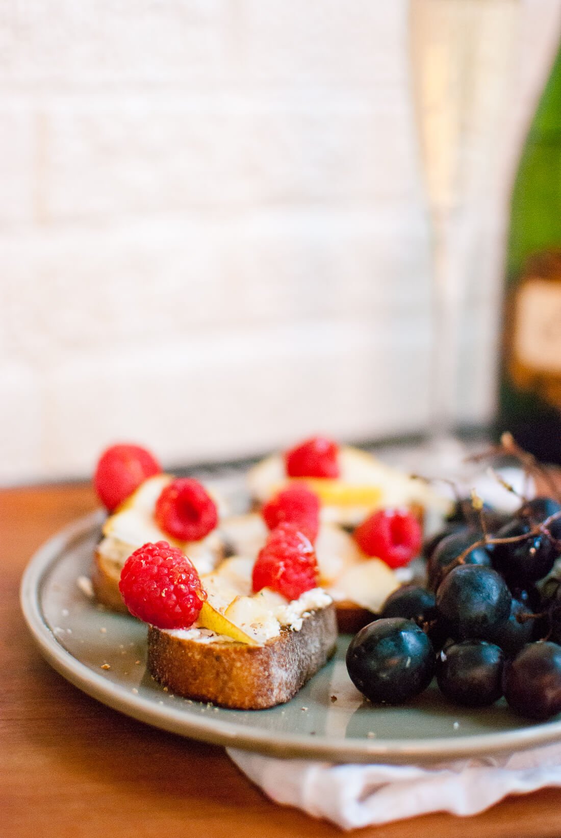 Pear, Raspberry and Goat Cheese Crostini Pear, Raspberry and Goat Cheese Crostini