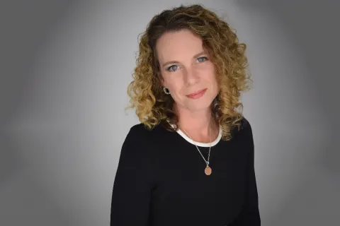 Chandra Pottle headshot