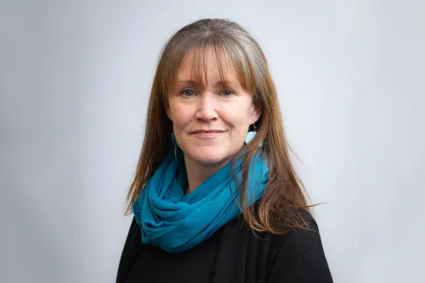 Carolyn Clegg headshot