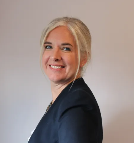 Bridget Archibald Headshot