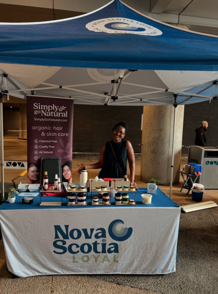 Simply Go Natural founder at Nova Scotia Loyal booth