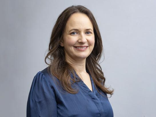 Amanda Tarr headshot