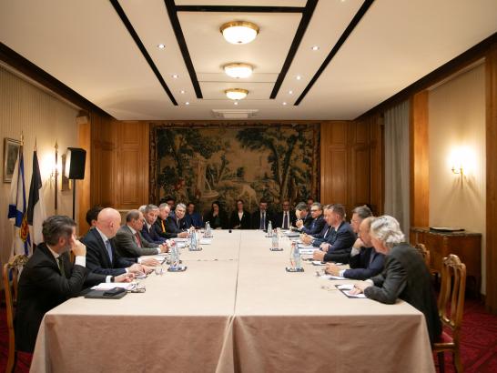 Conference of Paris_Roundtable